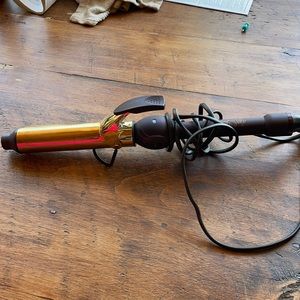 Large curling iron